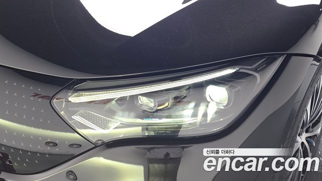 Mercedes-Benz EQE 2023 — photo 8