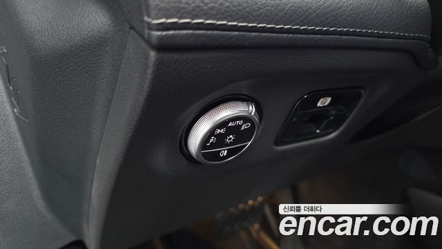 Mercedes-Benz EQE 2023 — photo 27