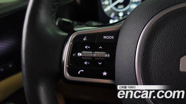 Kia Canival 2022 — photo 21