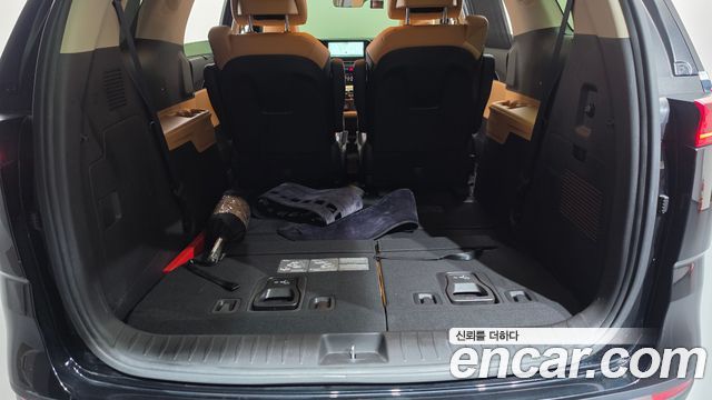 Kia Canival 2022 — photo 25