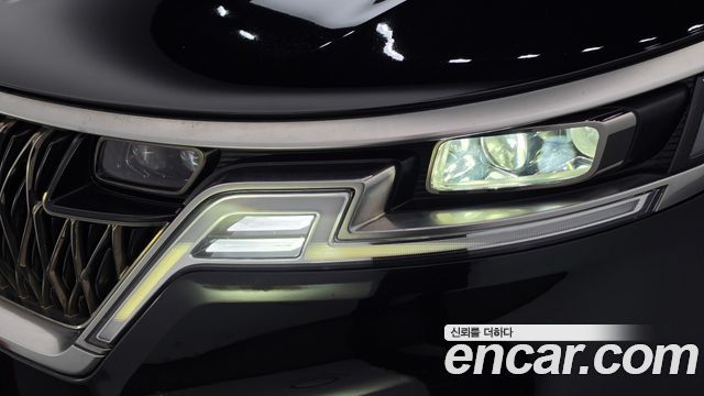 Kia Canival 2022 — photo 8