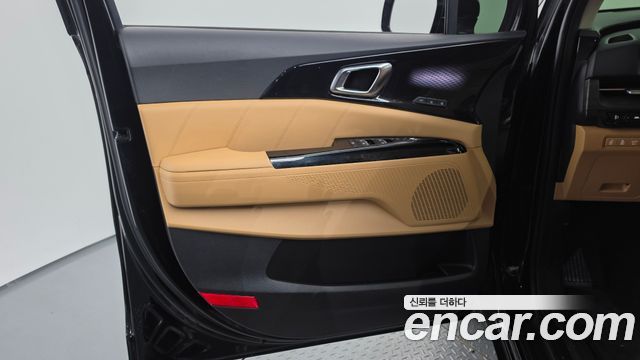 Kia Canival 2022 — photo 14
