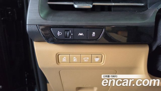 Kia Canival 2022 — photo 28