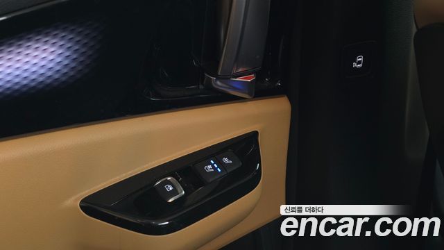 Kia Canival 2022 — photo 39