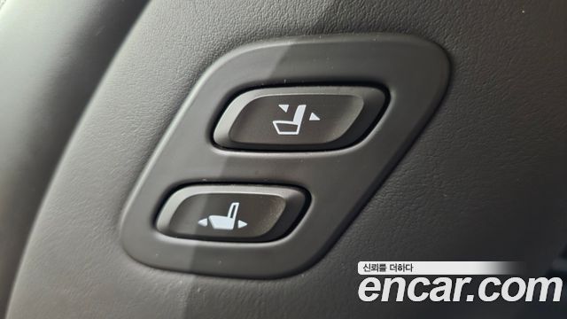 Genesis EQ900 2018 — photo 17