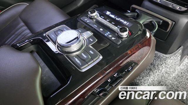 Genesis EQ900 2018 — photo 18