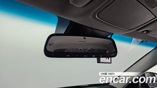 Kia K7 2020 — photo 30