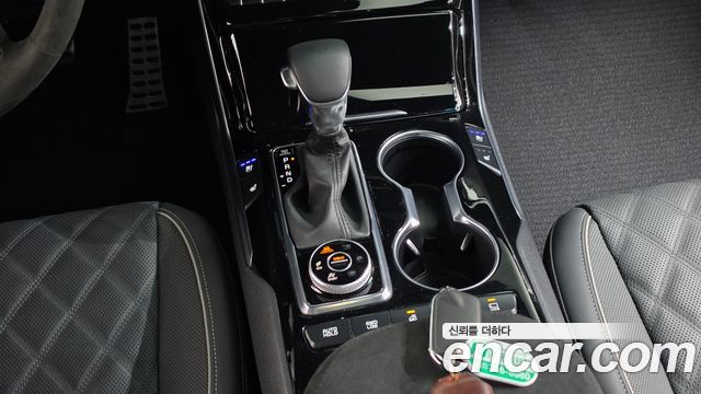 Kia Mohave 2023 — photo 9