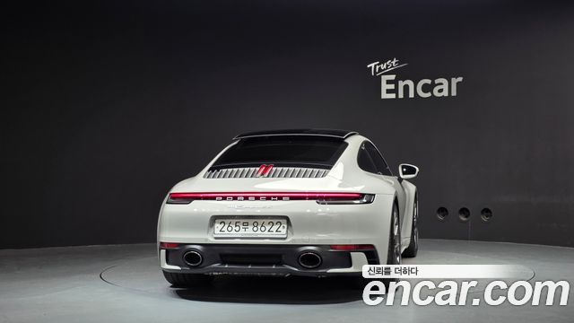 Porsche 911 2020 — photo 4