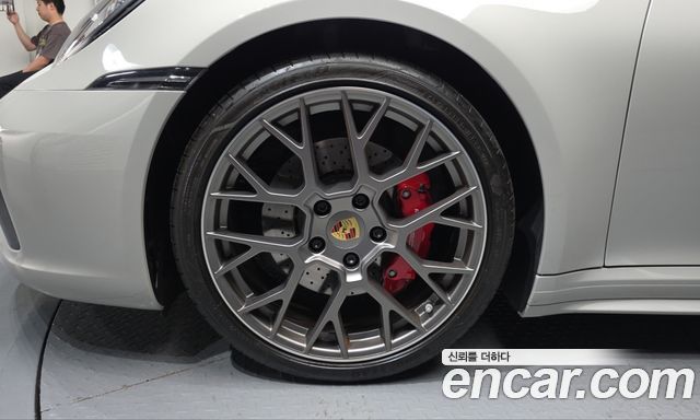 Porsche 911 2020 — photo 5