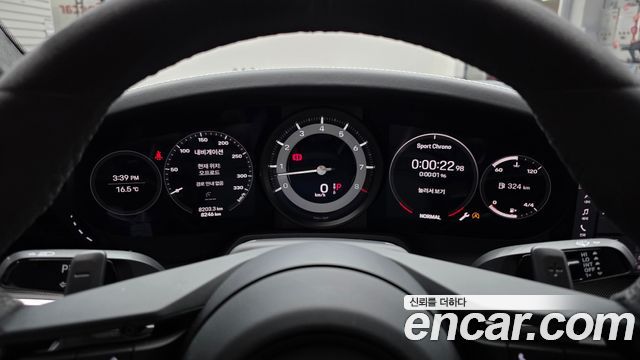 Porsche 911 2020 — photo 11