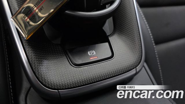 Porsche 911 2020 — photo 18