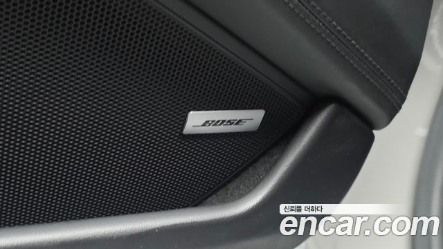 Porsche 911 2020 — photo 36