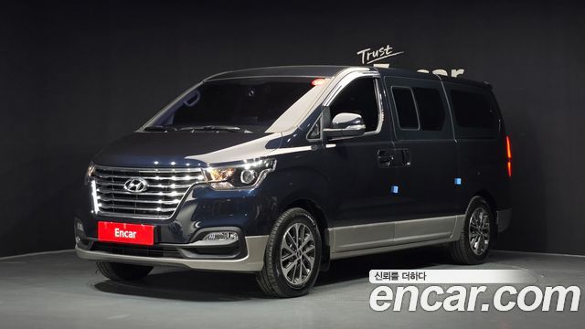 Hyundai Starex 2019 — photo 1