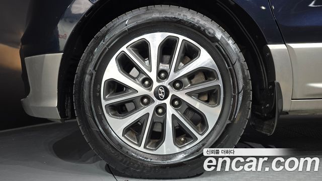 Hyundai Starex 2019 — photo 5
