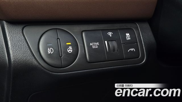 Hyundai Starex 2019 — photo 15