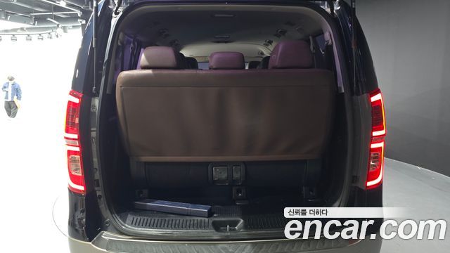 Hyundai Starex 2019 — photo 19