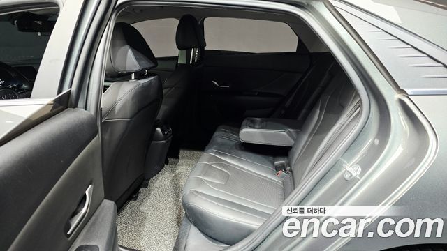 Hyundai AVANTE 2021 — photo 18