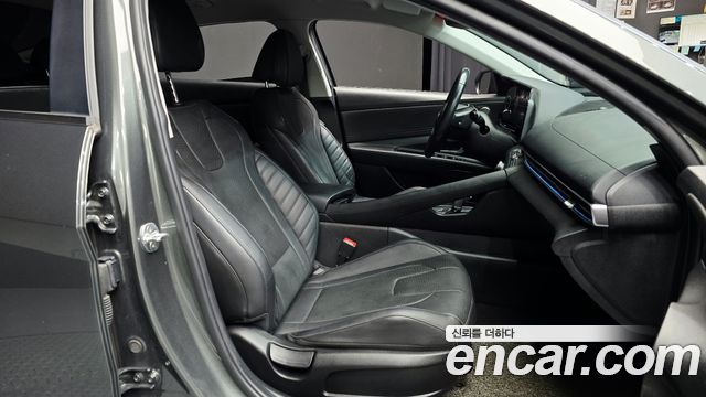 Hyundai AVANTE 2021 — photo 16