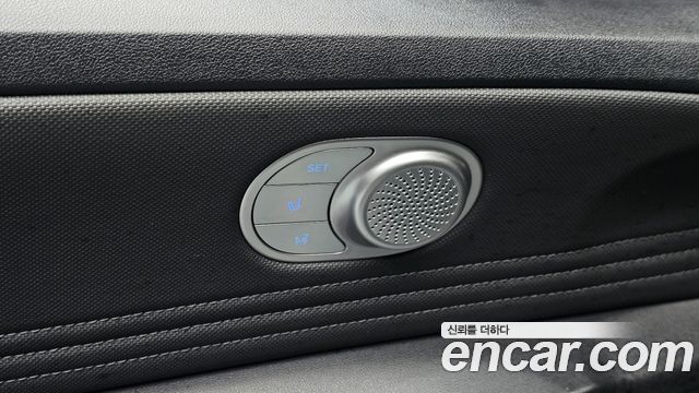 Hyundai AVANTE 2021 — photo 29