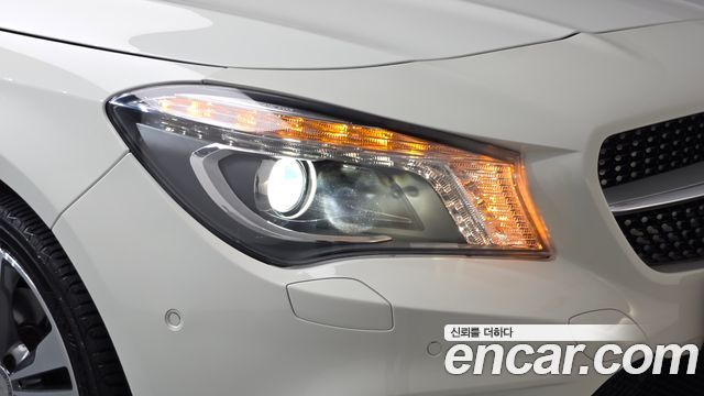 Mercedes-Benz CLA-Class 2016 — photo 8