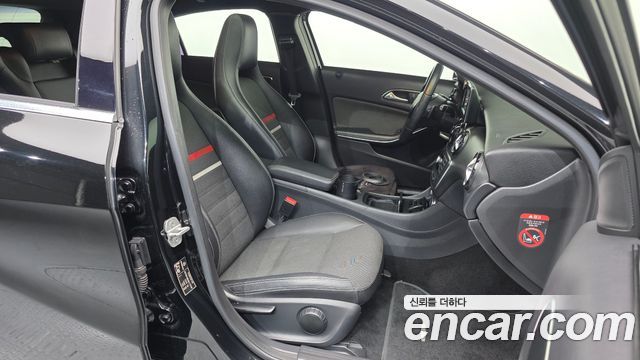 Mercedes-Benz A-Class 2014 — photo 11