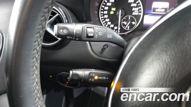 Mercedes-Benz A-Class 2014 — photo 17