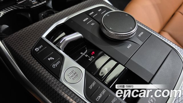 BMW 3-Series 2024 — photo 12