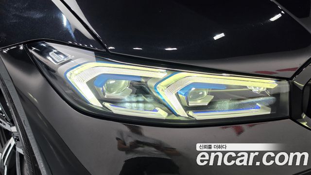BMW 3-Series 2024 — photo 8