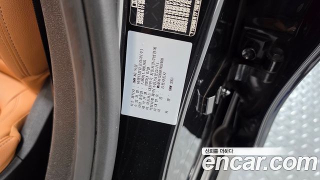 BMW 3-Series 2024 — photo 28