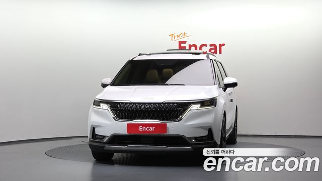 Kia Canival 2023 — photo 3
