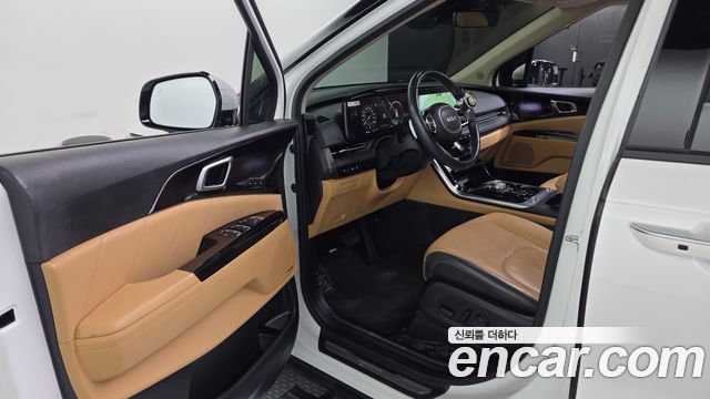 Kia Canival 2023 — photo 10
