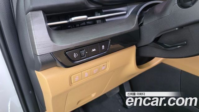 Kia Canival 2023 — photo 19