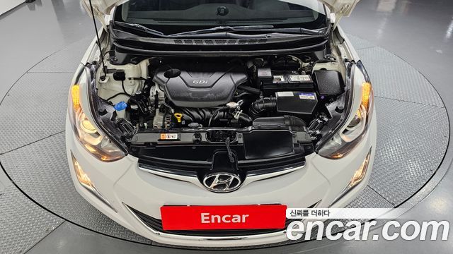 Hyundai AVANTE 2015 — photo 6