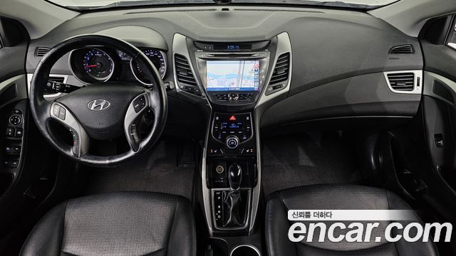 Hyundai AVANTE 2015 — photo 10