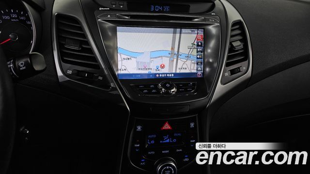 Hyundai AVANTE 2015 — photo 20