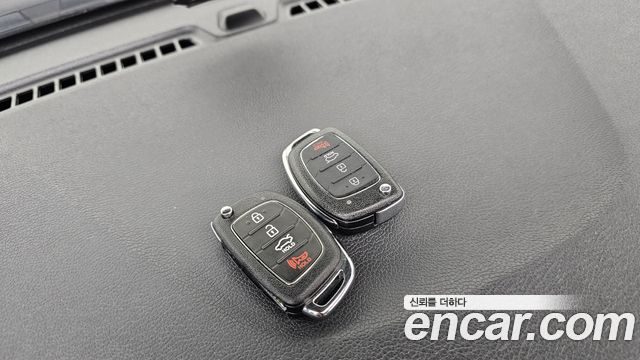 Hyundai AVANTE 2015 — photo 31
