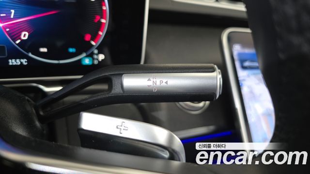 Mercedes-Benz S-Class 2023 — photo 12