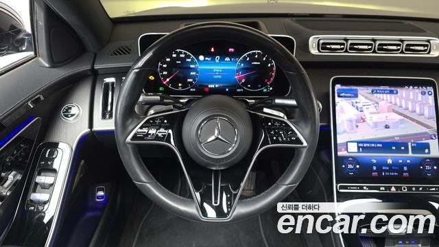 Mercedes-Benz S-Class 2023 — photo 19
