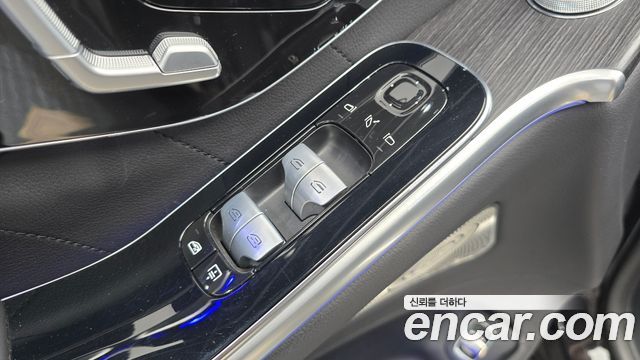 Mercedes-Benz S-Class 2023 — photo 28