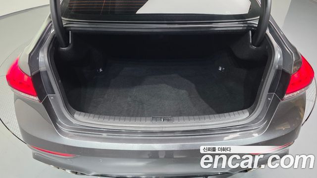 Genesis G80 2018 — photo 23