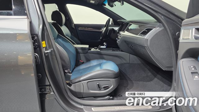 Genesis G80 2018 — photo 16