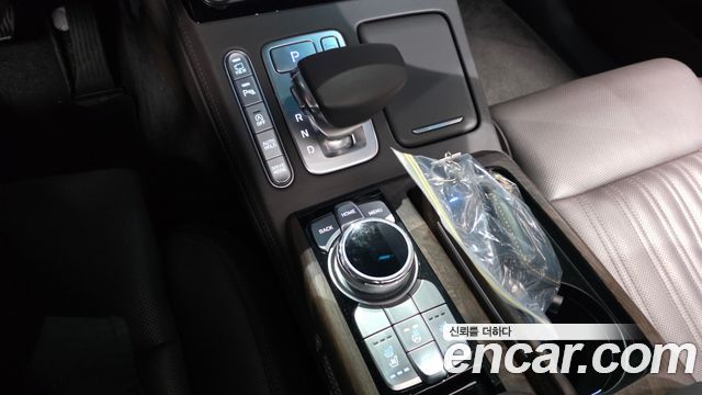 Genesis G90 2021 — photo 12