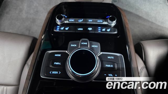 Genesis G90 2021 — photo 25