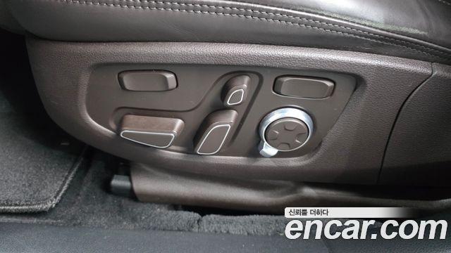 Genesis G90 2021 — photo 33