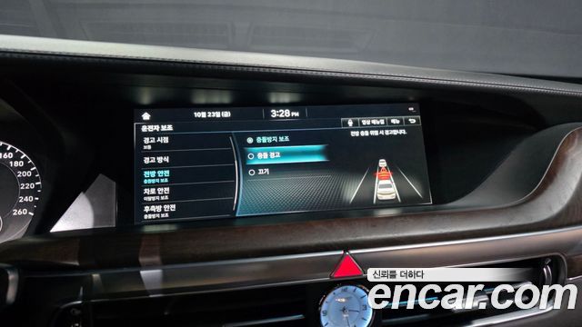 Genesis G90 2021 — photo 35