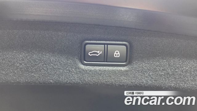 Genesis G90 2021 — photo 40