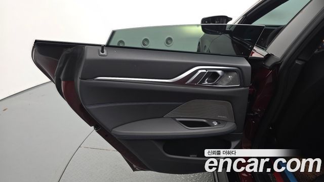 BMW i4 2024 — photo 15