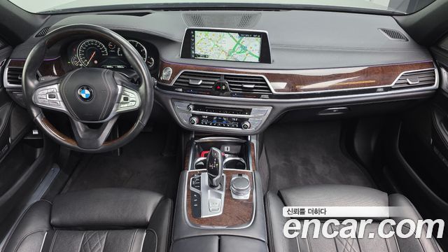 BMW 7-Series 2016 — photo 7