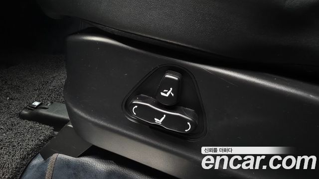 KG Mobility KORANDO 2018 — photo 23